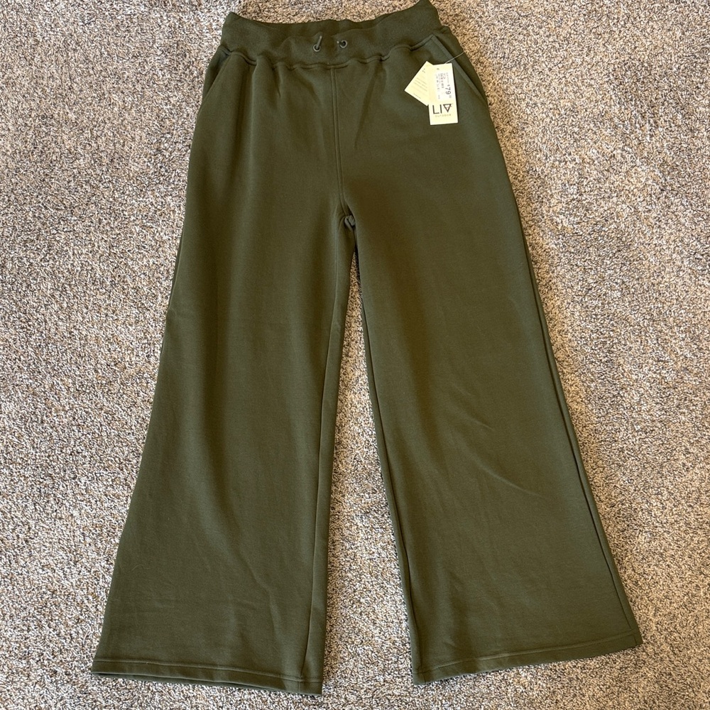 LIV Olive Relaxed Wide-Leg Sweatpants